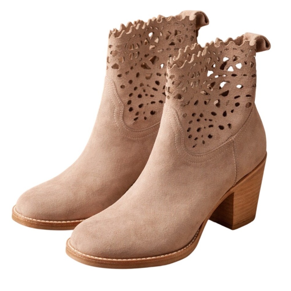 Frye Suede Victoria Cutout‎ Ankle Boots Women's Approx 6.5 Taupe Western Heeled